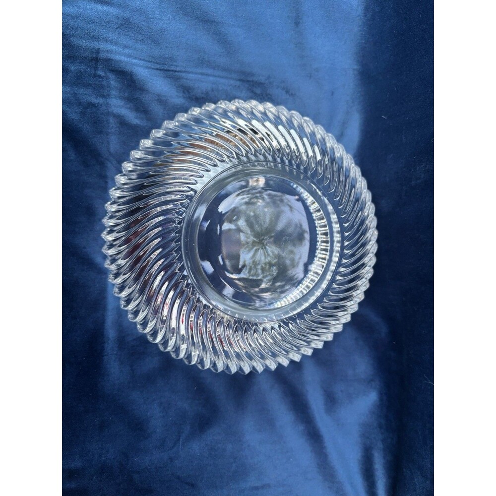 Vintage Clear Ribbed Swirl Glass Serving Bowl Heavy Crystal Style Centerpiece 9” - Picture 5 of 6